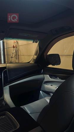 كاديلاك اسكاليد